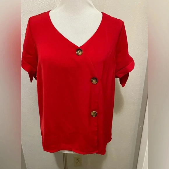 *NWOT* Retro Cafe7 Red Cross Button V neck short sleeve top - Picture 1 of 5